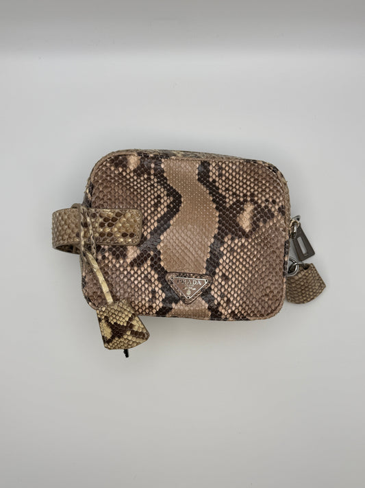 Prada Python Camera Bag in pelle di pitone naturale