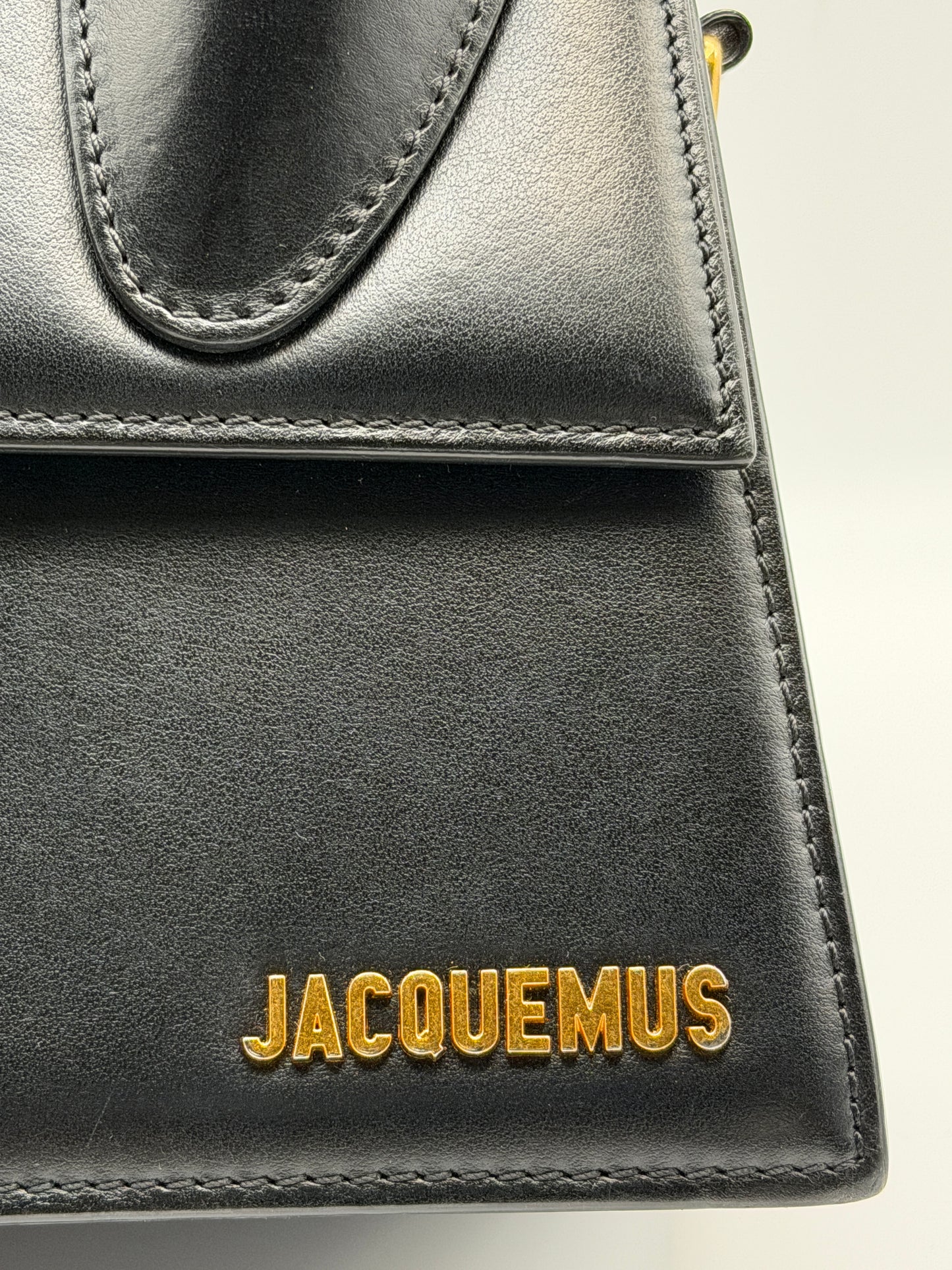 Jacquemus Le Grand Chiquito