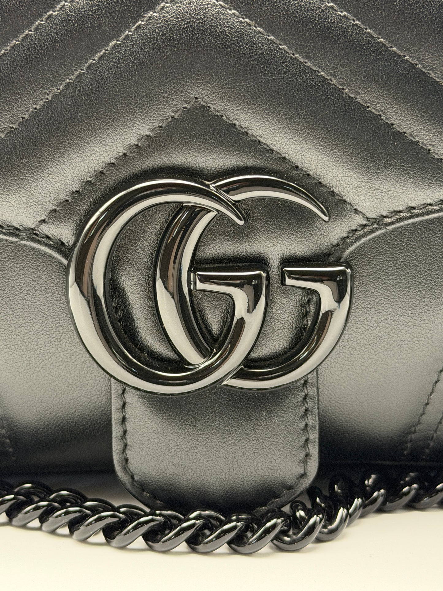 Gucci GG Marmont Shoulder Bag nera in pelle