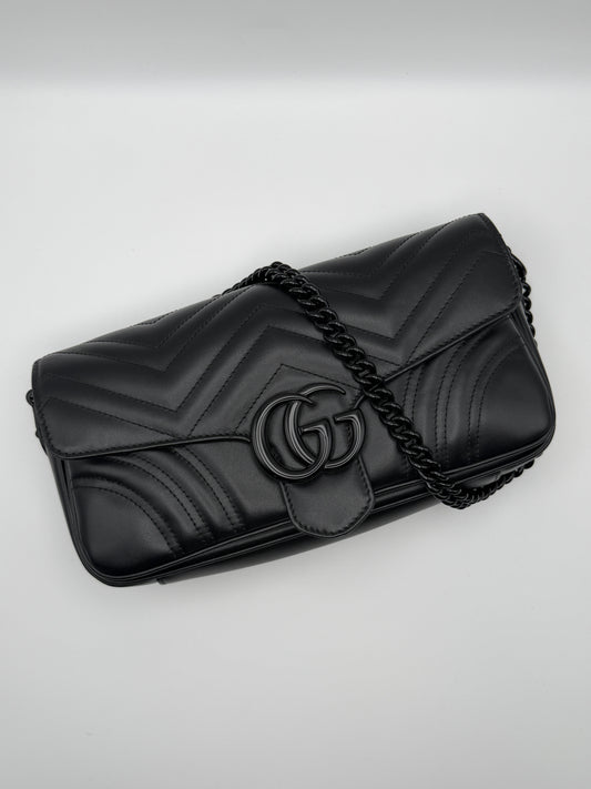 Gucci GG Marmont Shoulder Bag nera in pelle